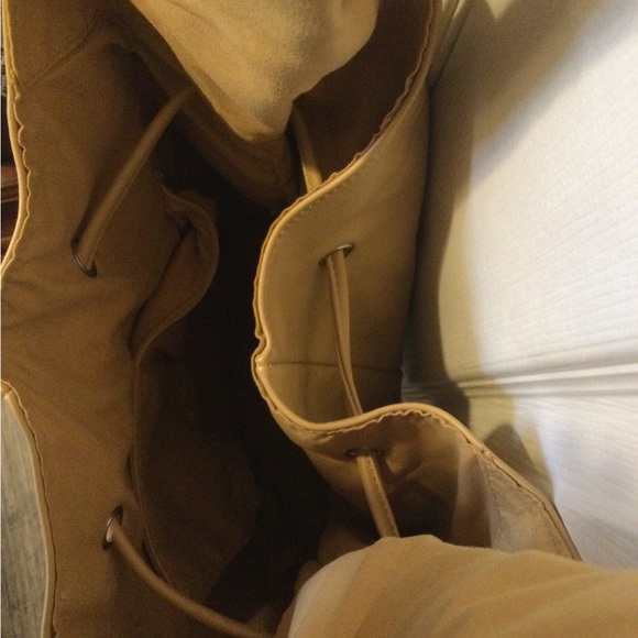 Co Lab Canary Large Hobo Bag - Picture 5 of 6